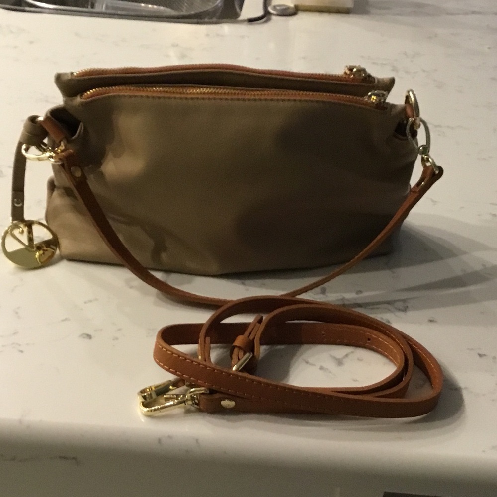 Perfect leather Valentina  travel bag